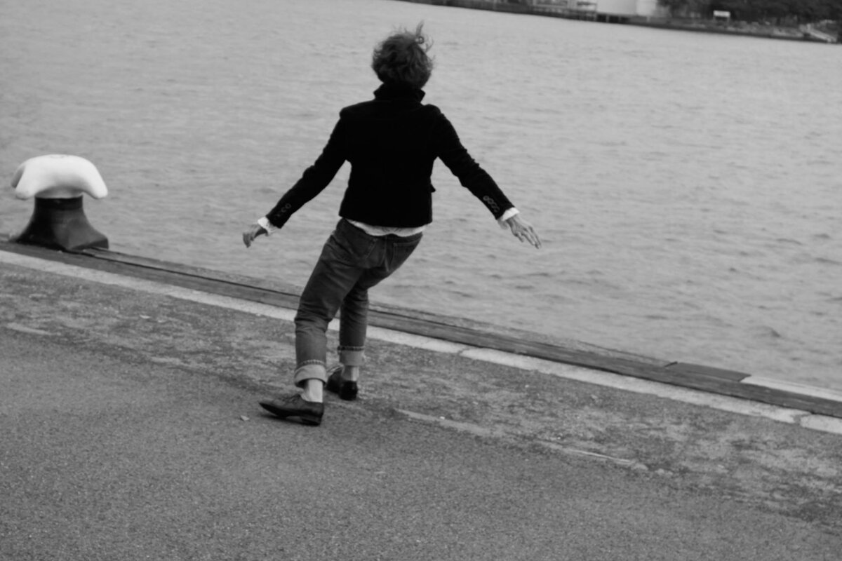 Roz/hraní. Tělo Prostoru Mezi.